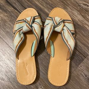 Universal Thread, Sandals